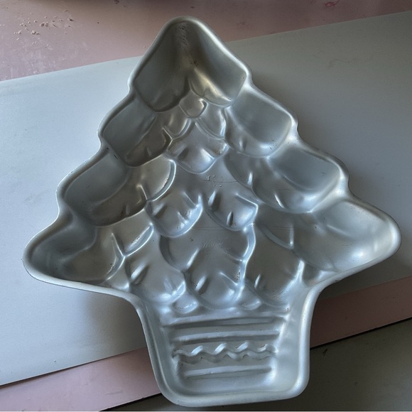 Vintage Wilton 1972 cake mold- use to make a fantastic cake or jello dessert- - Picture 4 of 7